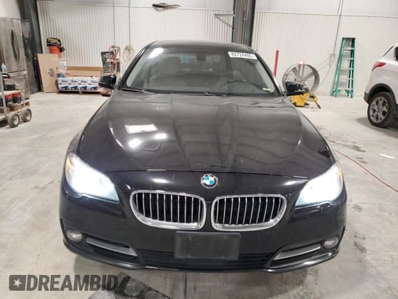 ✅ 2016 BMW 5 Series 528i xDrive • VIN: WBA5A7C5XGG149338 • Лот: 82724405. Опубликован ранее на Copart с пробегом 92 399 миль. Бесплатный доступ к архиву аукционных продаж из США и подробный отчёт об истории автомобиля на DreamBid. Изображение 5.