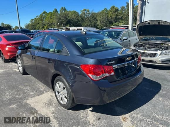 ✅ 2015 Chevrolet Cruze LS • VIN: 1G1PA5SGXF7128533 • Лот: 92741975. Опубликован ранее на Copart с пробегом 68 024 миль. Бесплатный доступ к архиву аукционных продаж из США и подробный отчёт об истории автомобиля на DreamBid. Изображение 3.