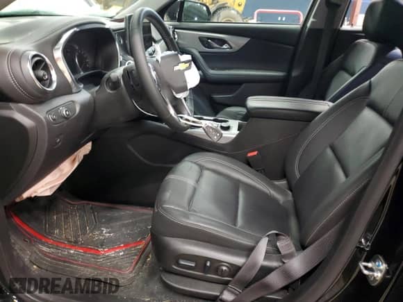 2024 Chevrolet Blazer LT z VIN 3GNKBJR49RS217400, wystawiony jako Copart lot #42521405 z przebiegiem 10 380 mil mil oraz Szkoda całkowita • Salvage title. Historia ofert i sprzedaży dostępna na DreamBid. Obrazek 7.