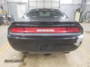 ✅ 2009 Dodge Challenger R/T • VIN: 2B3LJ54T59H510379 • Lot: 82143754. Wystawiony na Copart z przebiegiem 104 807 mil. Bezpłatny archiwum sprzedaży aukcyjnych z USA i szczegółowy raport historii pojazdu na DreamBid. Zdjęcie 6.