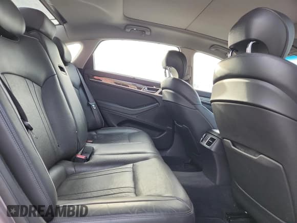 ✅ 2015 Hyundai Genesis 3.8L • VIN: KMHGN4JE2FU070355 • Лот: 81977895. Опубликован ранее на Copart с пробегом 84 074 миль. Бесплатный доступ к архиву аукционных продаж из США и подробный отчёт об истории автомобиля на DreamBid. Изображение 10.