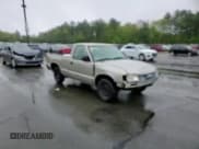 ✅ 1998 Isuzu Hombre S • VIN: 1GGCS1447W8668476 • Lot: 61903395. Wystawiony na Copart z przebiegiem 65 020 mil. Bezpłatny archiwum sprzedaży aukcyjnych z USA i szczegółowy raport historii pojazdu na DreamBid. Zdjęcie 14.