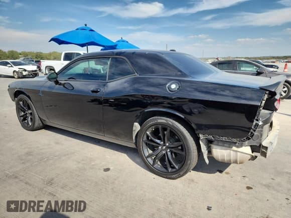 ✅ 2018 Dodge Challenger SXT • VIN: 2C3CDZAG3JH131653 • Lot: 82559305. Wystawiony na Copart z przebiegiem 108 474 mil. Bezpłatny archiwum sprzedaży aukcyjnych z USA i szczegółowy raport historii pojazdu na DreamBid. Zdjęcie 2.