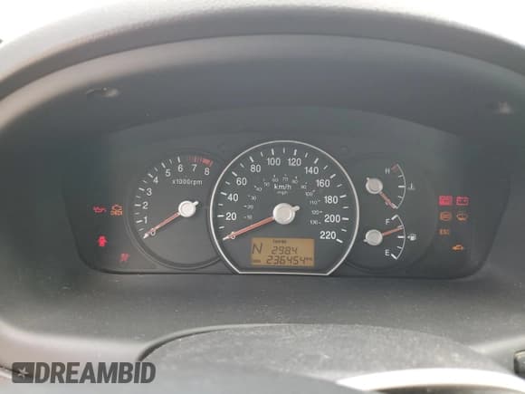 ✅ 2012 Kia Rondo • VIN: KNAHH8A85C7410672 • Лот: 65574495. Опубликован ранее на Copart с пробегом 236 454 миль. Бесплатный доступ к архиву аукционных продаж из США и подробный отчёт об истории автомобиля на DreamBid. Изображение 9.