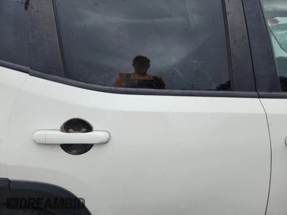 ✅ 2017 Jeep Renegade Limited • VIN: ZACCJADB0HPG17531 • Lot: 84433965. Wystawiony na Copart z przebiegiem 125 914 mil. Bezpłatny archiwum sprzedaży aukcyjnych z USA i szczegółowy raport historii pojazdu na DreamBid. Zdjęcie 10.