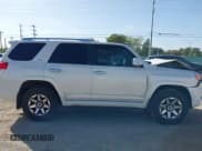 ✅ 2011 Toyota 4Runner SR5 • VIN: JTEZU5JR6B5021233 • Lot: 42847482. Wystawiony na IAAI z przebiegiem 227 825 mil. Bezpłatny archiwum sprzedaży aukcyjnych z USA i szczegółowy raport historii pojazdu na DreamBid. Zdjęcie 13.