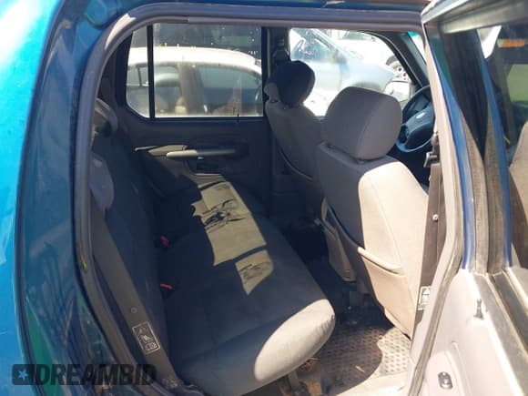 ✅ 2001 Ford Explorer Sport Trac • VIN: 1FMZU67E51UB96278 • Лот: 41730363. Опубликован ранее на IAAI с пробегом 263 780 миль. Бесплатный доступ к архиву аукционных продаж из США и подробный отчёт об истории автомобиля на DreamBid. Изображение 8.