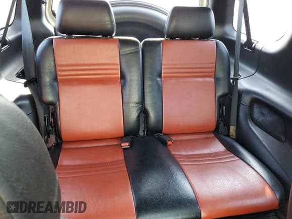 ✅ 1999 Isuzu VehiCROSS • VIN: JACCN57X2X7991409 • Lot: 80992795. Wystawiony na Copart z przebiegiem 191 210 mil. Bezpłatny archiwum sprzedaży aukcyjnych z USA i szczegółowy raport historii pojazdu na DreamBid. Zdjęcie 11.