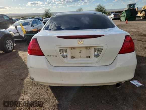 ✅ 2006 Honda Accord LX SE • VIN: 1HGCM56356A044757 • Lot: 89819705. Wystawiony na Copart z przebiegiem 126 830 mil. Bezpłatny archiwum sprzedaży aukcyjnych z USA i szczegółowy raport historii pojazdu na DreamBid. Zdjęcie 6.