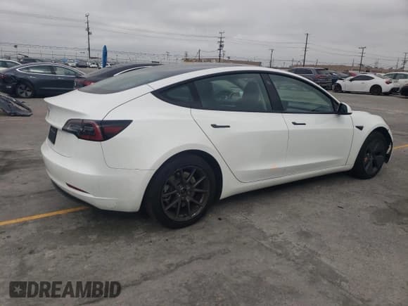 ✅ 2023 Tesla Model 3 • VIN: 5YJ3E1EA8PF490852 • Lot: 56021705. Wystawiony na Copart z przebiegiem 36 154 mil. Bezpłatny archiwum sprzedaży aukcyjnych z USA i szczegółowy raport historii pojazdu na DreamBid. Zdjęcie 3.