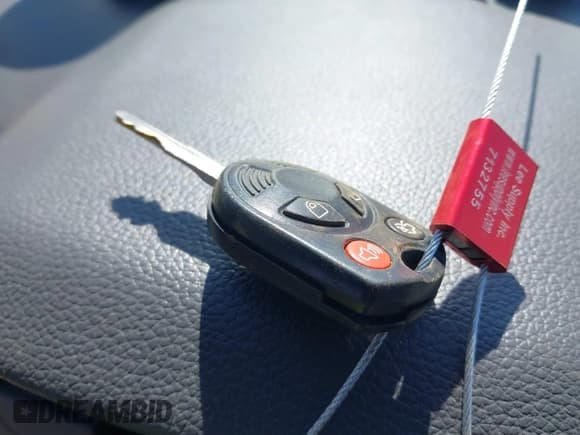 ✅ 2010 Mercury Milan Hybrid • VIN: 3MEDM0L37AR645773 • Lot: 41692785. Listed on IAAI with 99,510 mi. Free auction sales archive from the USA and detailed vehicle history report at DreamBid. Image 11.