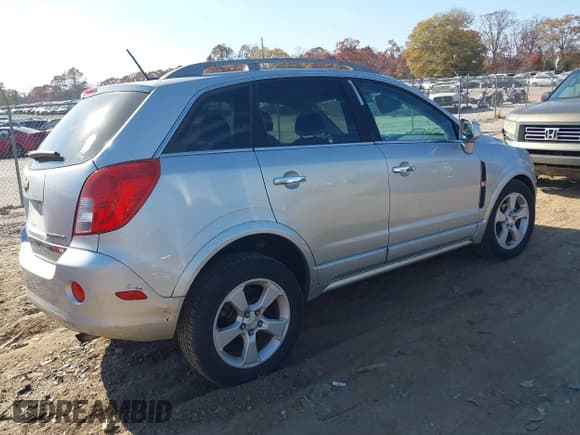 ✅ 2014 Chevrolet Captiva Sport LT • VIN: 3GNAL3EK7ES677836 • Лот: 43717418. Опубликован ранее на IAAI с пробегом 66 748 миль. Бесплатный доступ к архиву аукционных продаж из США и подробный отчёт об истории автомобиля на DreamBid. Изображение 4.