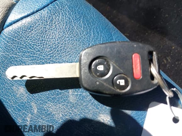 ✅ 2011 Honda CR-Z EX • VIN: JHMZF1D67BS011657 • Lot: 43601020. Wystawiony na IAAI z przebiegiem 124 953 mil. Bezpłatny archiwum sprzedaży aukcyjnych z USA i szczegółowy raport historii pojazdu na DreamBid. Zdjęcie 11.