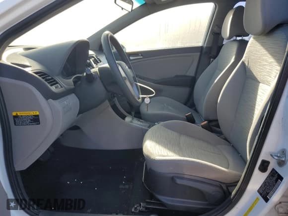 ✅ 2017 Hyundai Accent SE • VIN: KMHCT4AE1HU312687 • Лот: 61299614. Опубликован ранее на Copart с пробегом 76 859 миль. Бесплатный доступ к архиву аукционных продаж из США и подробный отчёт об истории автомобиля на DreamBid. Изображение 7.