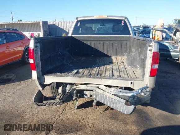 ✅ 2007 Ford F-150 STX • VIN: 1FTRX12W97FB85893 • Lot: 43575865. Listed on IAAI with 214,882 mi. Free auction sales archive from the USA and detailed vehicle history report at DreamBid. Image 18.