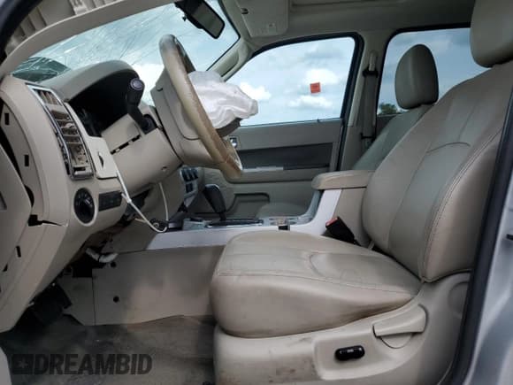 ✅ 2009 Mercury Mariner Hybrid • VIN: 4M2CU39389KJ10015 • Lot: 67300325. Listed on Copart with 140,183 mi. Free auction sales archive from the USA and detailed vehicle history report at DreamBid. Image 7.