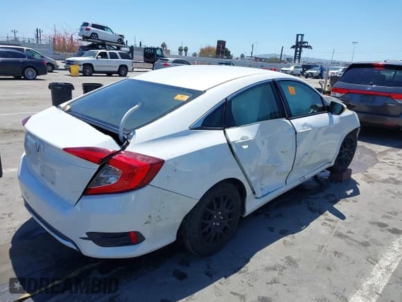 ✅ 2020 Honda Civic LX • VIN: 2HGFC2F62LH545840 • Лот: 42119404. Опубликован ранее на IAAI с пробегом Не указан. Бесплатный доступ к архиву аукционных продаж из США и подробный отчёт об истории автомобиля на DreamBid. Изображение 4.