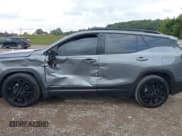 ✅ 2021 GMC Terrain SLT • VIN: 3GKALPEV6ML393735 • Lot: 43140005. Wystawiony na IAAI z przebiegiem 43 267 mil. Bezpłatny archiwum sprzedaży aukcyjnych z USA i szczegółowy raport historii pojazdu na DreamBid. Zdjęcie 14.