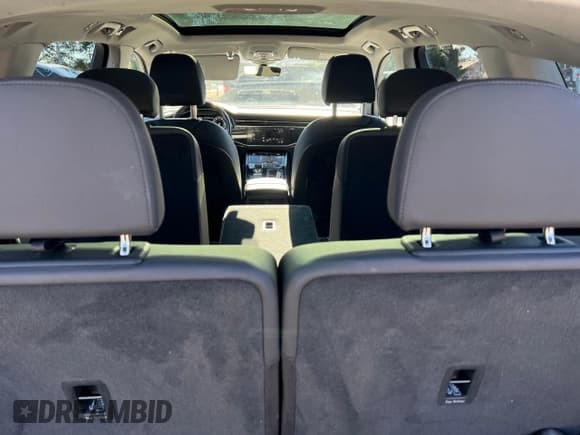 ✅ 2021 Audi Q7 Premium Plus • VIN: WA1LXAF75MD017260 • Лот: 93778745. Опубликован ранее на Copart с пробегом 103 100 миль. Бесплатный доступ к архиву аукционных продаж из США и подробный отчёт об истории автомобиля на DreamBid. Изображение 9.