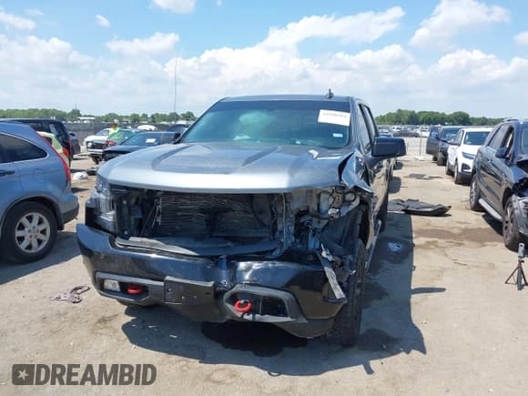✅ 2019 Chevrolet Silverado 1500 LT Trail Boss • VIN: 3GCPYFED3KG218678 • Лот: 42990204. Опубликован ранее на IAAI с пробегом 104 834 миль. Бесплатный доступ к архиву аукционных продаж из США и подробный отчёт об истории автомобиля на DreamBid. Изображение 17.