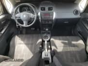 ✅ 2010 Suzuki SX4 • VIN: JS2YB5A30A6302105 • Lot: 54560335. Wystawiony na Copart z przebiegiem 173 220 mil. Bezpłatny archiwum sprzedaży aukcyjnych z USA i szczegółowy raport historii pojazdu na DreamBid. Zdjęcie 8.