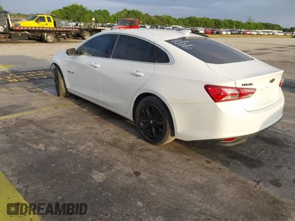 2020 Chevrolet Malibu LT с VIN 1G1ZD5ST8LF066550, выставлен на аукционе IAAI как лот 41811404 с пробегом Не указан миль и . История ставок и продаж доступна на DreamBid. Изображение 3.