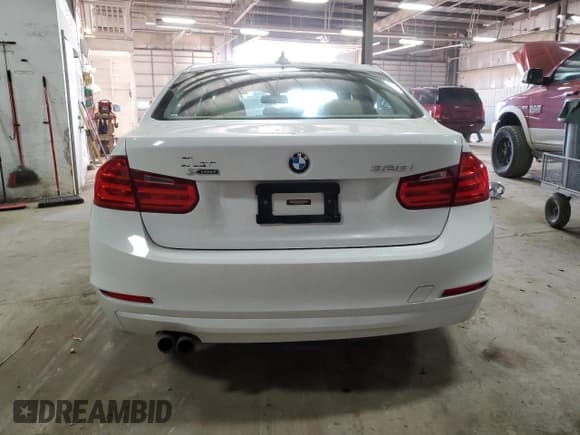✅ 2013 BMW 3 Series 328i xDrive • VIN: WBA3B5C5XDF596312 • Lot: 88660715. Wystawiony na Copart z przebiegiem 76 751 mil. Bezpłatny archiwum sprzedaży aukcyjnych z USA i szczegółowy raport historii pojazdu na DreamBid. Zdjęcie 6.