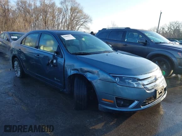 ✅ 2011 Ford Fusion Hybrid • VIN: 3FADP0L31BR178592 • Lot: 41800821. Listed on IAAI with 57,054 mi. Free auction sales archive from the USA and detailed vehicle history report at DreamBid. Image 1.