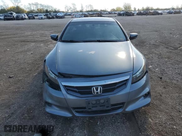 ✅ 2012 Honda Accord EX-L • VIN: 1HGCS2B82CA007022 • Лот: 87472985. Опубликован ранее на Copart с пробегом 158 021 миль. Бесплатный доступ к архиву аукционных продаж из США и подробный отчёт об истории автомобиля на DreamBid. Изображение 5.