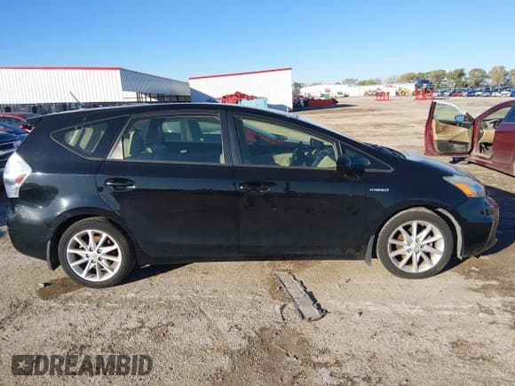 ✅ 2012 Toyota Prius Three • VIN: JTDZN3EU4C3152114 • Lot: 43801712. Wystawiony na IAAI z przebiegiem 246 226 mil. Bezpłatny archiwum sprzedaży aukcyjnych z USA i szczegółowy raport historii pojazdu na DreamBid. Zdjęcie 13.