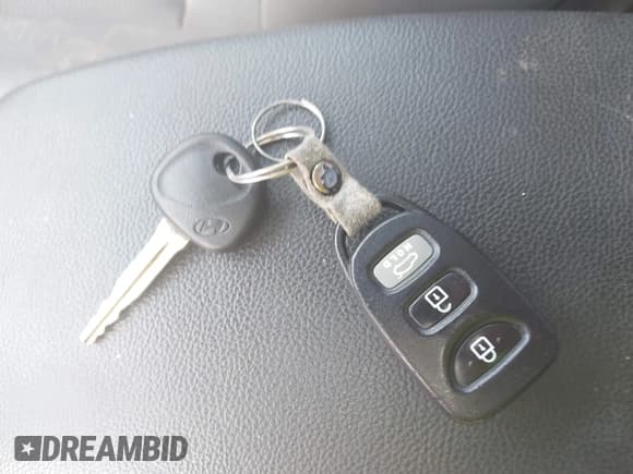 ✅ 2012 Hyundai Elantra Limited • VIN: KMHDH4AE3CU274393 • Лот: 43548864. Опубликован ранее на IAAI с пробегом 186 282 миль. Бесплатный доступ к архиву аукционных продаж из США и подробный отчёт об истории автомобиля на DreamBid. Изображение 11.