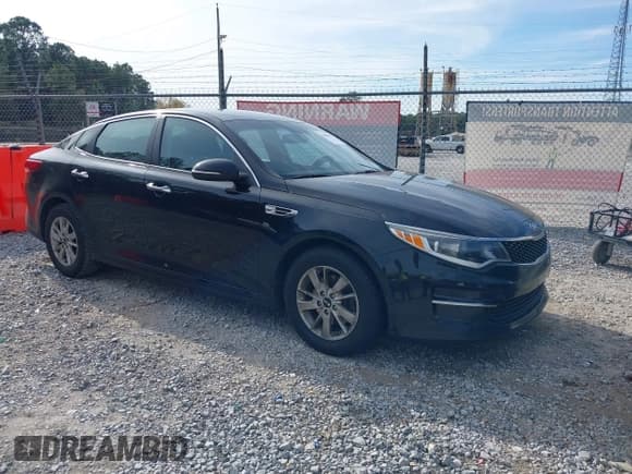 ✅ 2017 Kia Optima LX • VIN: 5XXGT4L35HG152790 • Lot: 43811896. Wystawiony na IAAI z przebiegiem 186 859 mil. Bezpłatny archiwum sprzedaży aukcyjnych z USA i szczegółowy raport historii pojazdu na DreamBid. Zdjęcie 1.