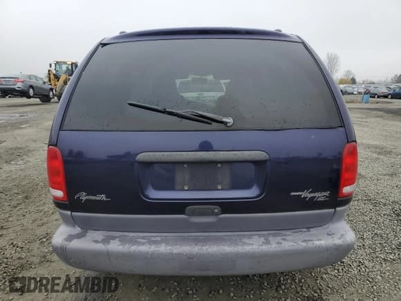 ✅ 1998 Plymouth Voyager SE • VIN: 1P4GP44R1WB592401 • Лот: 82673344. Опубликован ранее на Copart с пробегом 138 979 миль. Бесплатный доступ к архиву аукционных продаж из США и подробный отчёт об истории автомобиля на DreamBid. Изображение 6.