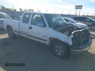 ✅ 2000 Chevrolet Silverado 1500 LS • VIN: 2GCEC19V8Y1104494 • Лот: 43676854. Опубликован ранее на IAAI с пробегом 202 460 миль. Бесплатный доступ к архиву аукционных продаж из США и подробный отчёт об истории автомобиля на DreamBid. Изображение 1.