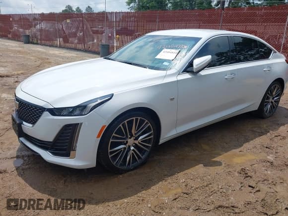 ✅ 2024 Cadillac CT5 Premium Luxury • VIN: 1G6DN5RK5R0113723 • Lot: 42404810. Wystawiony na IAAI z przebiegiem Nie podano. Bezpłatny archiwum sprzedaży aukcyjnych z USA i szczegółowy raport historii pojazdu na DreamBid. Zdjęcie 2.