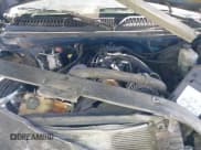 ✅ 2000 Chevrolet Silverado 1500 LS • VIN: 2GCEC19T3Y1349394 • Lot: 43514803. Wystawiony na IAAI z przebiegiem 320 723 mil. Bezpłatny archiwum sprzedaży aukcyjnych z USA i szczegółowy raport historii pojazdu na DreamBid. Zdjęcie 10.