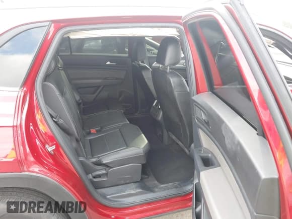 ✅ 2022 Volkswagen Atlas SE • VIN: 1V2KE2CA0NC212184 • Lot: 43432721. Wystawiony na IAAI z przebiegiem 77 297 mil. Bezpłatny archiwum sprzedaży aukcyjnych z USA i szczegółowy raport historii pojazdu na DreamBid. Zdjęcie 8.