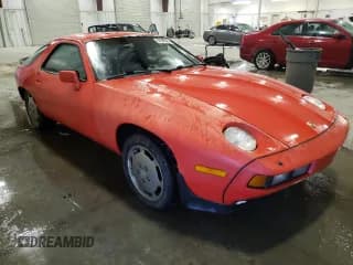 ✅ 1983 Porsche 928 • VIN: WP0JB0929DS860721 • Lot: 85290544. Wystawiony na Copart z przebiegiem 143 702 mil. Bezpłatny archiwum sprzedaży aukcyjnych z USA i szczegółowy raport historii pojazdu na DreamBid. Zdjęcie 4.