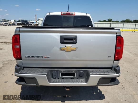 ✅ 2018 Chevrolet Colorado 2WD LT • VIN: 1GCGSCEN2J1186702 • Лот: 63804834. Опубликован ранее на Copart с пробегом 95 436 миль. Бесплатный доступ к архиву аукционных продаж из США и подробный отчёт об истории автомобиля на DreamBid. Изображение 6.
