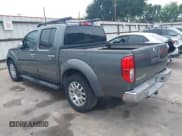 ✅ 2009 Nissan Frontier SE • VIN: 1N6AD07U09C418200 • Lot: 42475179. Wystawiony na IAAI z przebiegiem 55 980 mil. Bezpłatny archiwum sprzedaży aukcyjnych z USA i szczegółowy raport historii pojazdu na DreamBid. Zdjęcie 3.