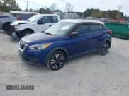 ✅ 2019 Nissan Kicks S • VIN: 3N1CP5CU9KL479435 • Lot: 43783986. Listed on IAAI with 201,115 mi. Free auction sales archive from the USA and detailed vehicle history report at DreamBid. Image 2.