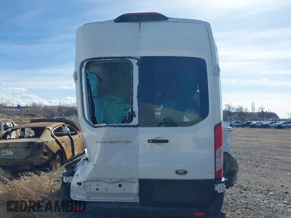 ✅ 2024 Ford Transit Passenger XL • VIN: 1FBAX2X85RKA46890 • Lot: 41648977. Wystawiony na IAAI z przebiegiem 20 637 mil. Bezpłatny archiwum sprzedaży aukcyjnych z USA i szczegółowy raport historii pojazdu na DreamBid. Zdjęcie 16.