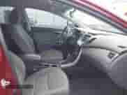 2016 Hyundai Elantra SE z VIN 5NPDH4AEXGH762793, wystawiony jako IAAI lot #42647247 z przebiegiem 97 114 mil mil oraz . Historia ofert i sprzedaży dostępna na DreamBid. Obrazek 5.