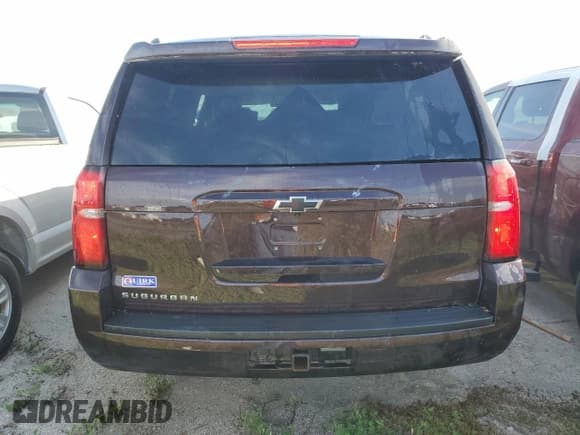 ✅ 2020 Chevrolet Suburban LS • VIN: 1GNSKGKC0LR210771 • Lot: 73931854. Listed on Copart with 12,674 mi. Free auction sales archive from the USA and detailed vehicle history report at DreamBid. Image 6.