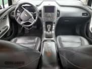 ✅ 2012 Chevrolet Volt • VIN: 1G1RB6E48CU127701 • Lot: 79707504. Wystawiony na Copart z przebiegiem Nie podano. Bezpłatny archiwum sprzedaży aukcyjnych z USA i szczegółowy raport historii pojazdu na DreamBid. Zdjęcie 8.