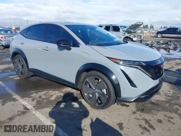 ✅ 2024 Nissan ARIYA Platinum+ • VIN: JN1DF0CD0RM733320 • Lot: 43367061. Wystawiony na IAAI z przebiegiem 24 730 mil. Bezpłatny archiwum sprzedaży aukcyjnych z USA i szczegółowy raport historii pojazdu na DreamBid. Zdjęcie 1.