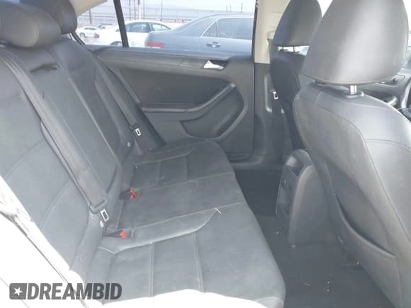 ✅ 2012 Volkswagen Jetta SE • VIN: 3VWDP7AJ5CM322967 • Lot: 42785246. Listed on IAAI with 144,795 mi. Free auction sales archive from the USA and detailed vehicle history report at DreamBid. Image 8.