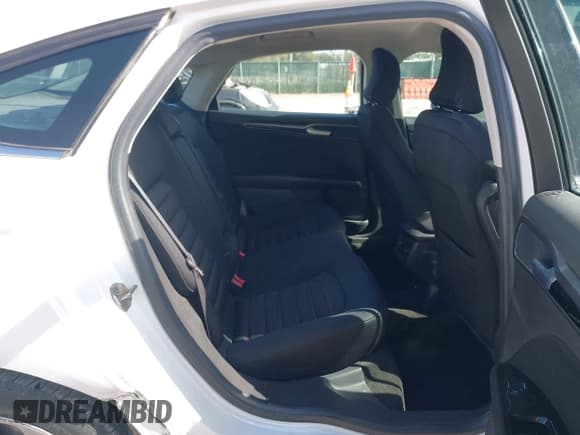 ✅ 2016 Ford Fusion SE • VIN: 3FA6P0HD3GR292613 • Lot: 43524044. Listed on IAAI with 165,693 mi. Free auction sales archive from the USA and detailed vehicle history report at DreamBid. Image 8.