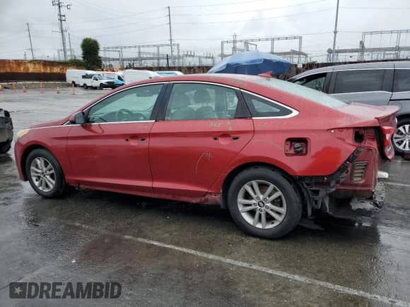 ✅ 2015 Hyundai Sonata SE • VIN: 5NPE24AF7FH193768 • Lot: 86293555. Wystawiony na Copart z przebiegiem 97 809 mil mil. Skorzystaj z bezpłatnego archiwum sprzedaży aukcyjnych z USA i zobacz szczegółowy raport historii pojazdu na DreamBid. Zdjęcie 2.
