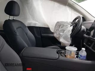 ✅ 2024 VinFast VF 8 Eco • VIN: RLLV1AEB6RH008336 • Lot: 42194915. Listed on IAAI with 2,458 mi. Free auction sales archive from the USA and detailed vehicle history report at DreamBid. Image 5.